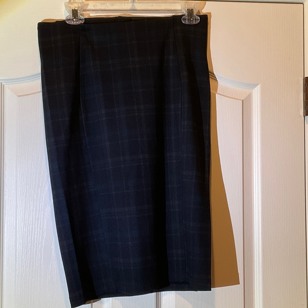 Liverpool Black Checkered Pencil Skirt